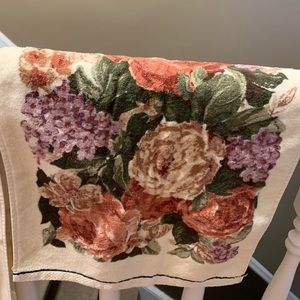 Show towels for bathroom